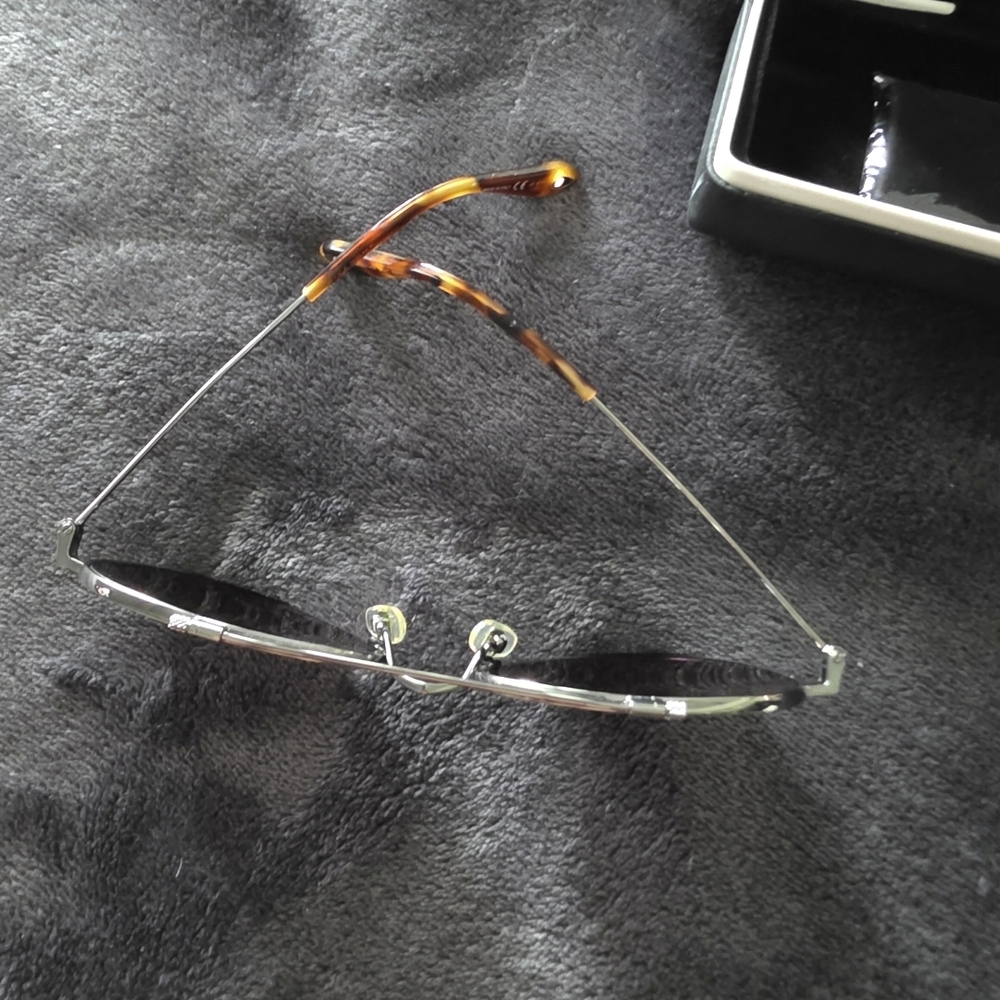 Givenchy Silver Aviator Sunglasses with Star Accents - Picture 11 of 15